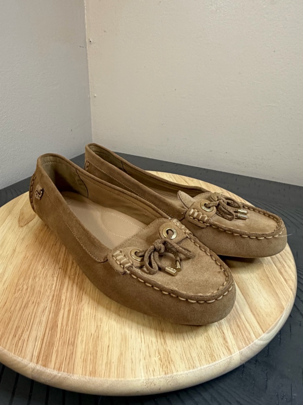 Ugg women’s Eevon loafer shoes
